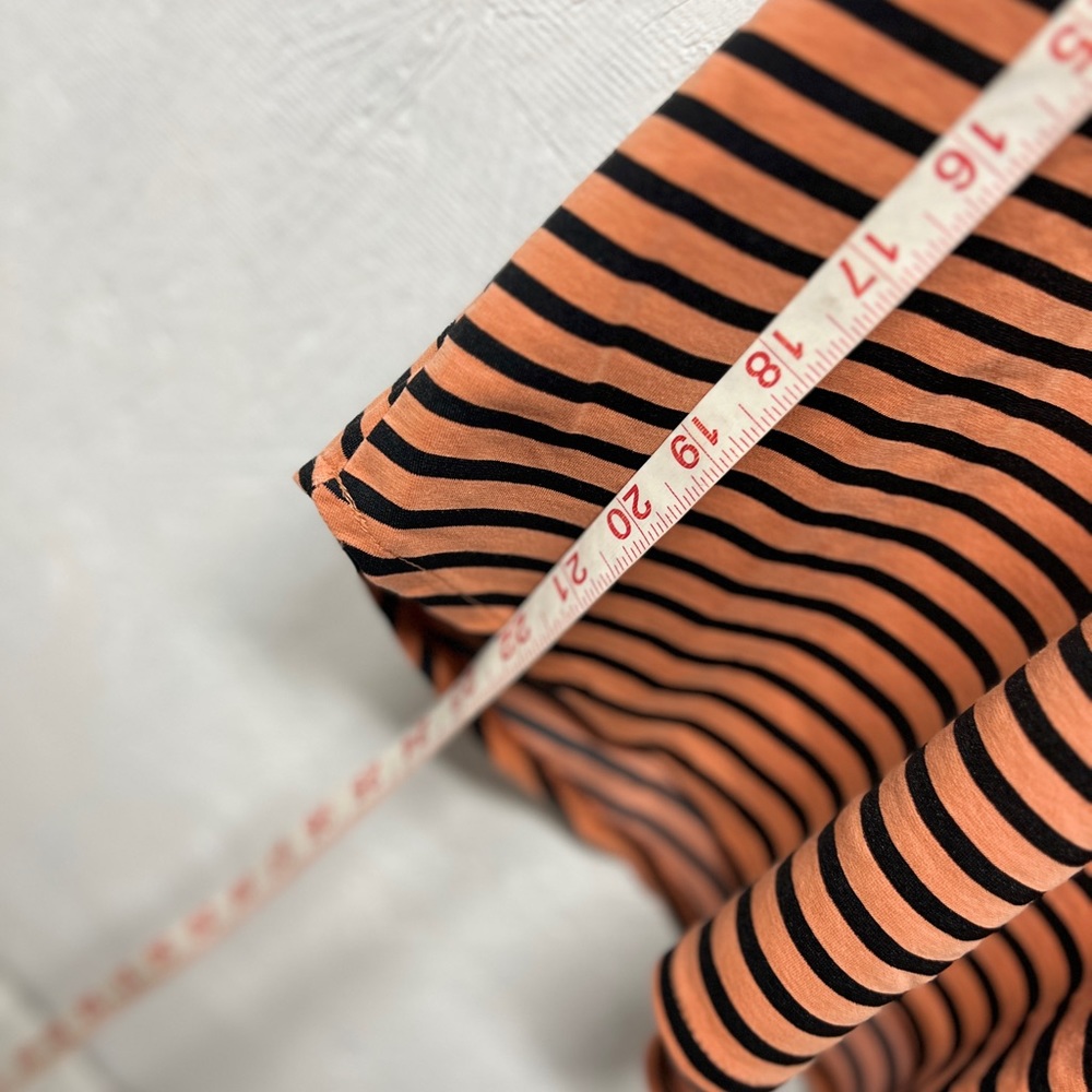 Orange black striped boxy cutout short sleeve sz large - Picture 5 of 7